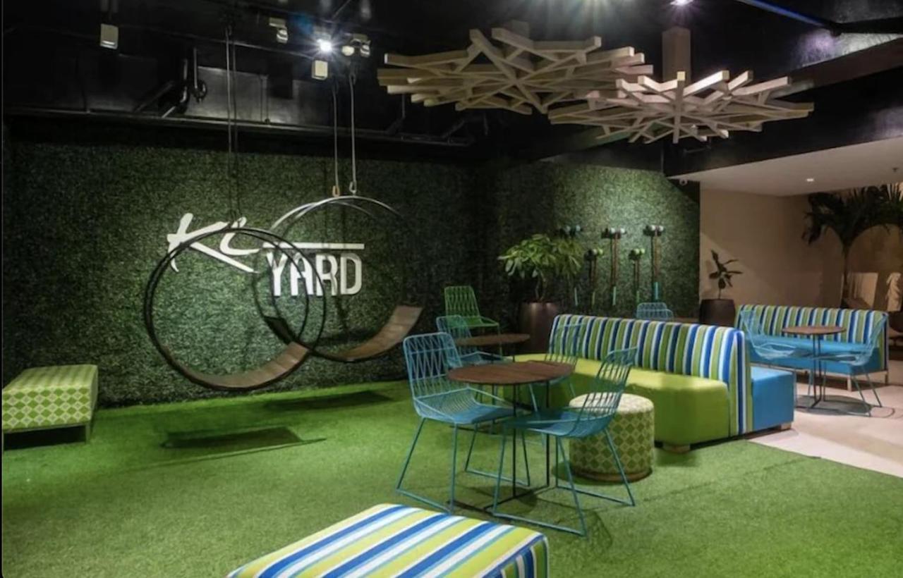 Cozy Place With City View At Greenbelt Makati マニラ市 エクステリア 写真